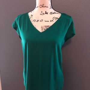 EXPRESS GREEN VNECK BLOUSE